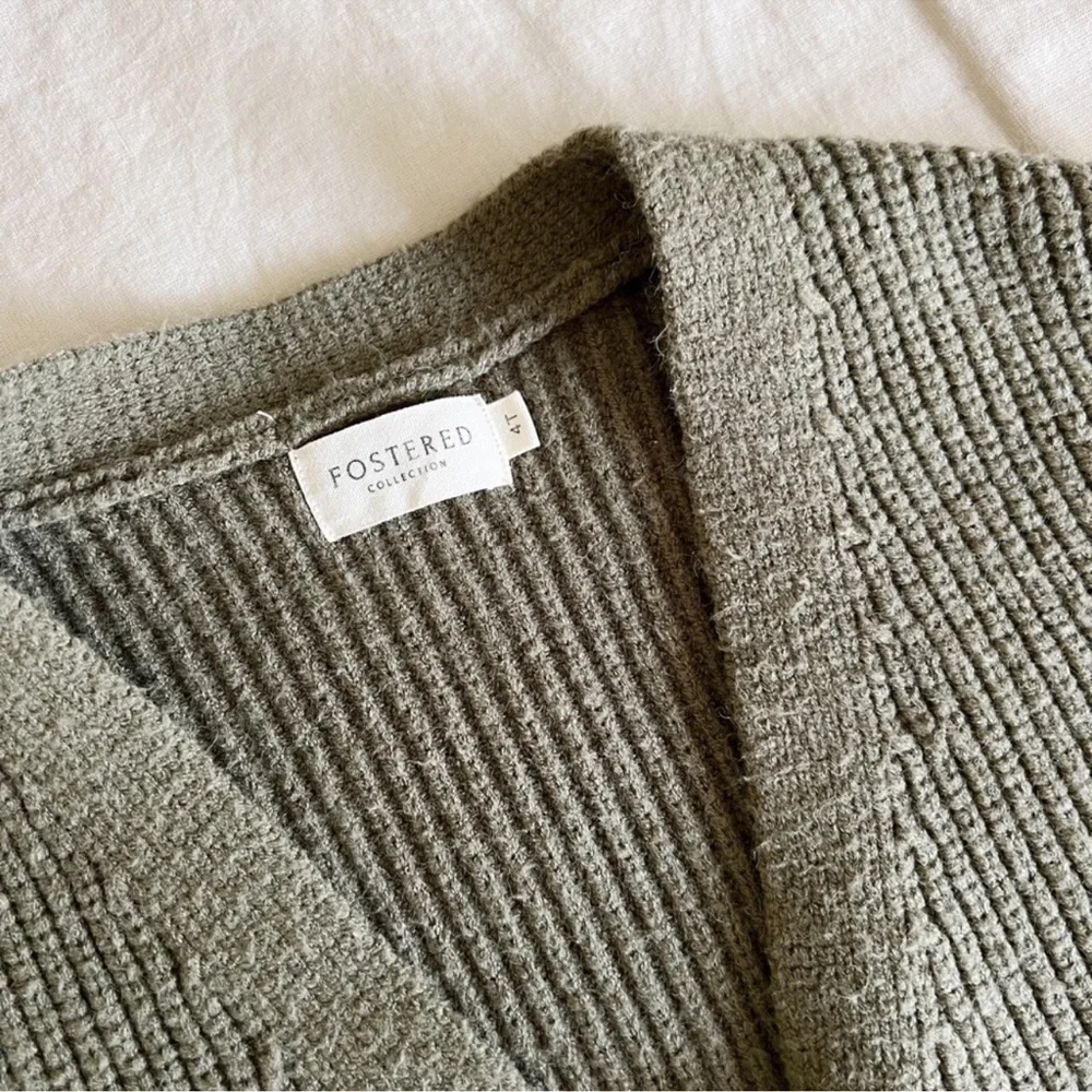 Fostered collection cardigan - Picture 3 of 5